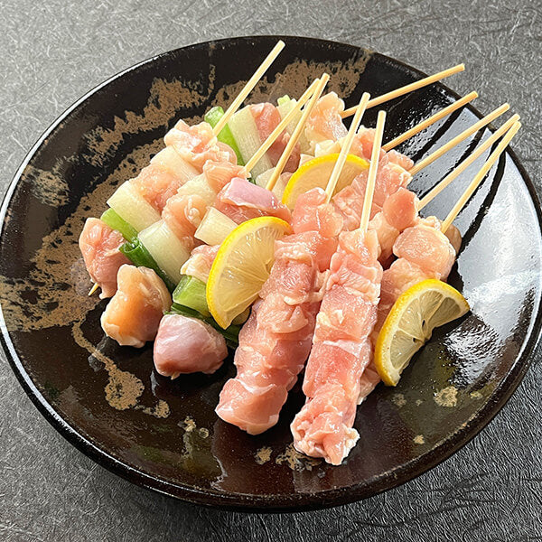 鳥取県産焼き鳥16本盛り合わせ タレ付(未加熱品)/もも串、ももねぎま串 、むね身串、砂肝串 各4本